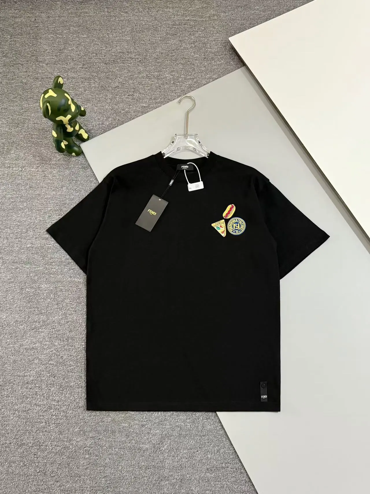 Fendi T-Shirt — 1c03814a