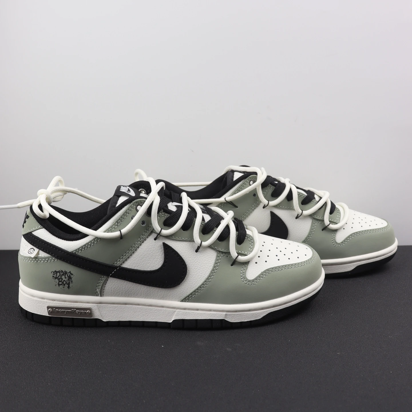 Nike Shoes — 0c2bb15e