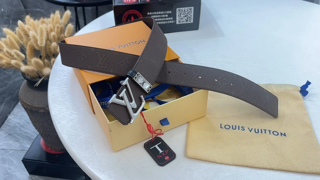 Louis Vuitton Belt — 80bbe987