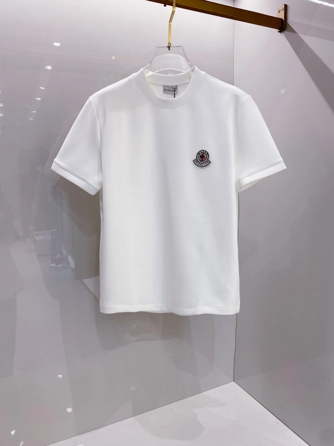 Moncler T-Shirt — b12b70bb