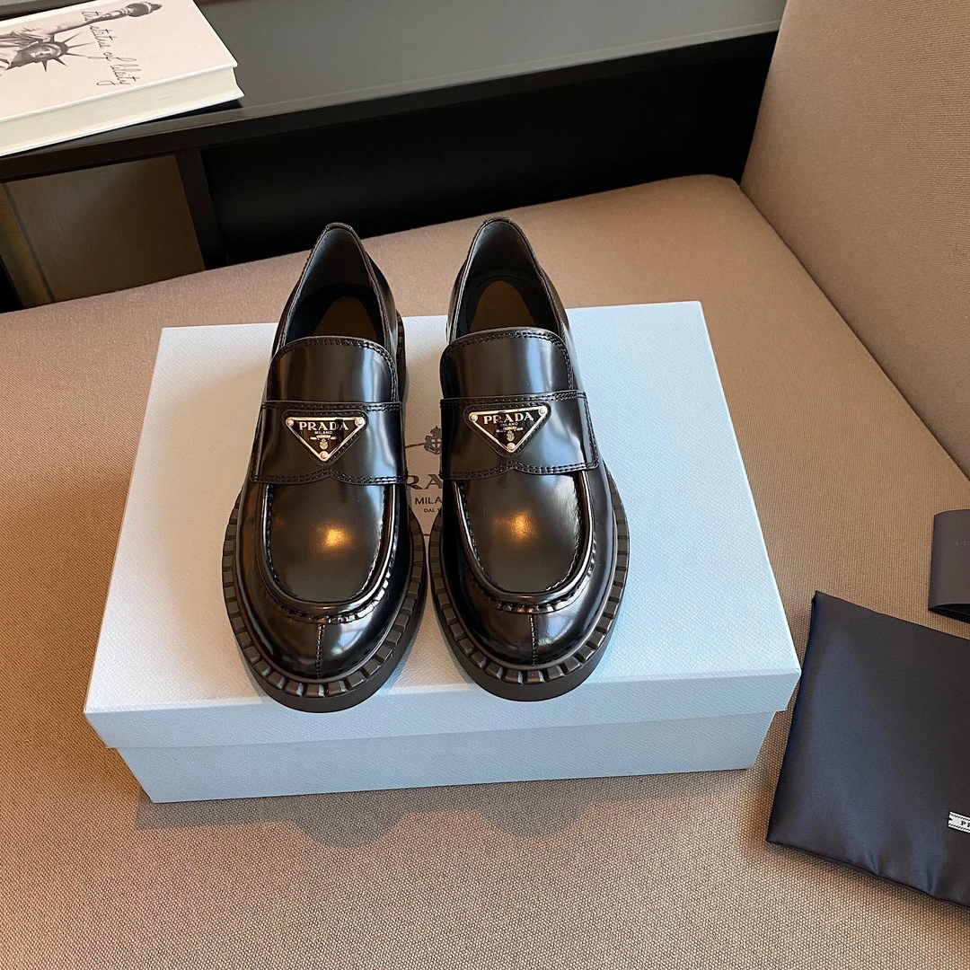Prada Loafers — 2c0b2608