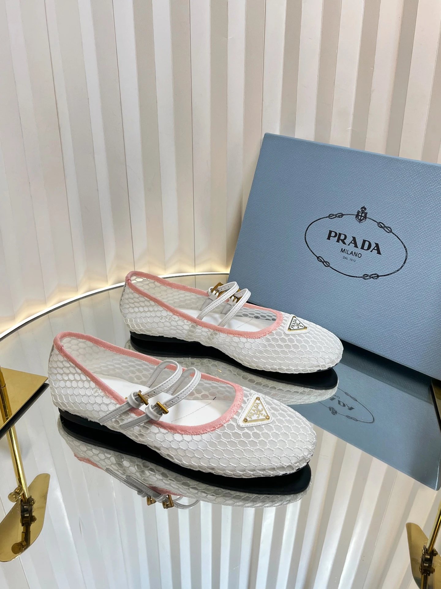Prada Shoes — 65977020