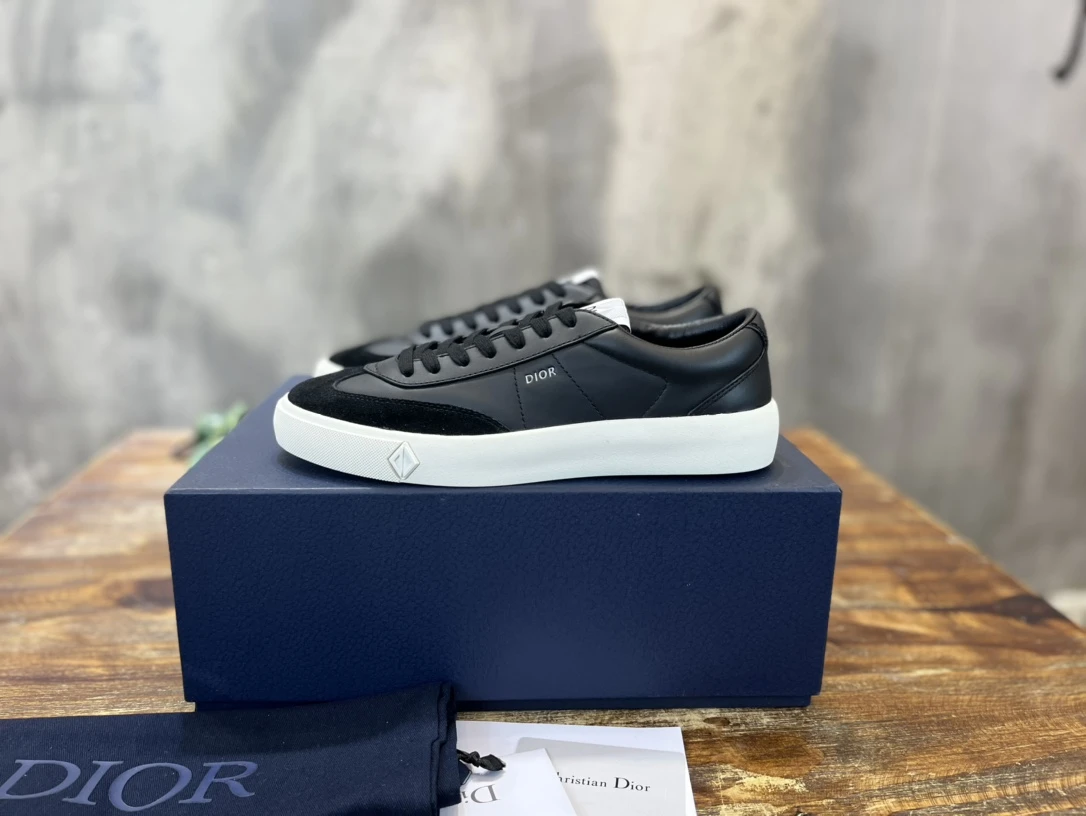 Dior Sneakers — 92487822