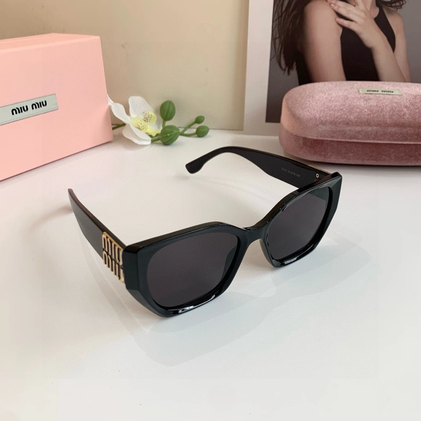Miu Miu Eyewear — fab1c6cc