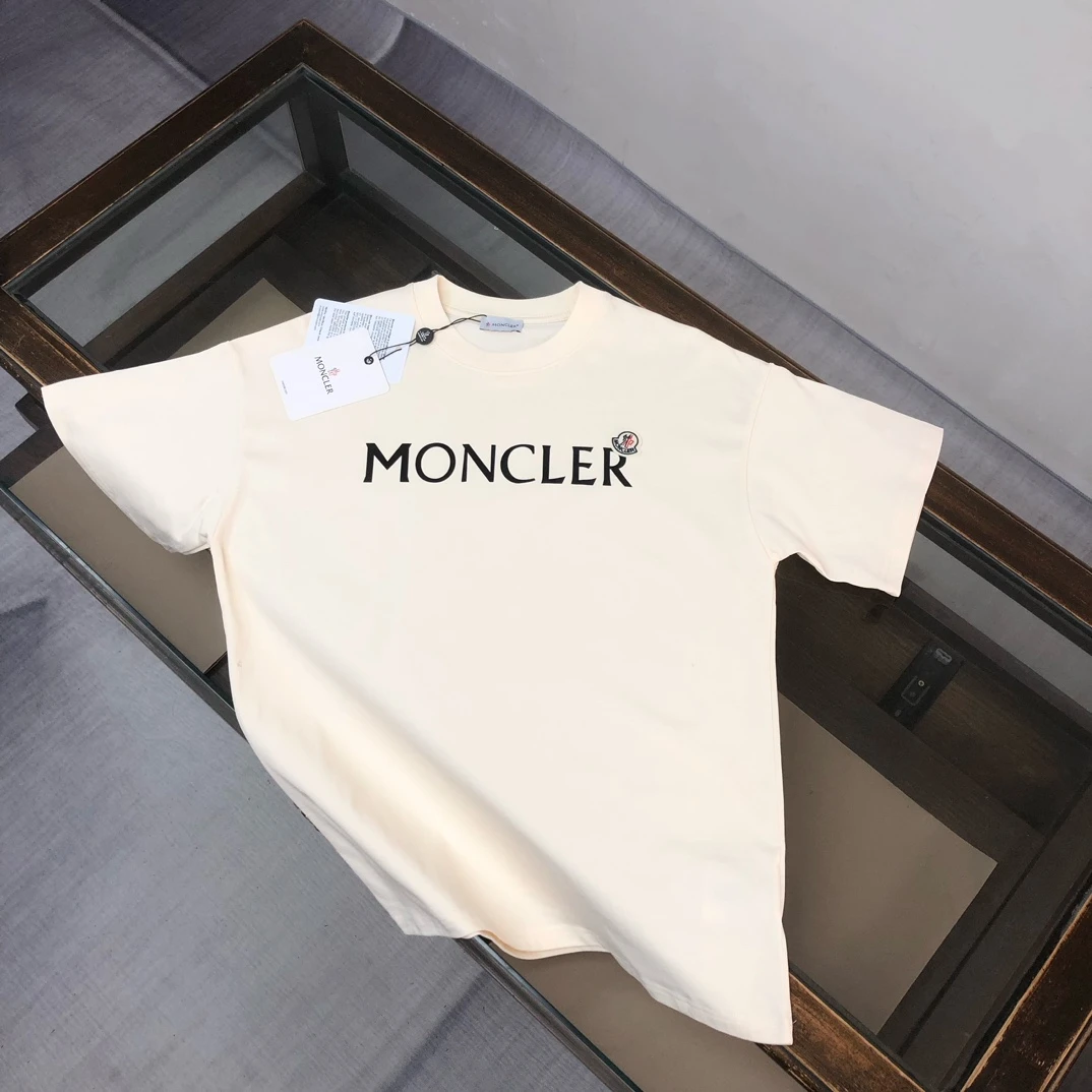 Moncler T-Shirt — 161995f8