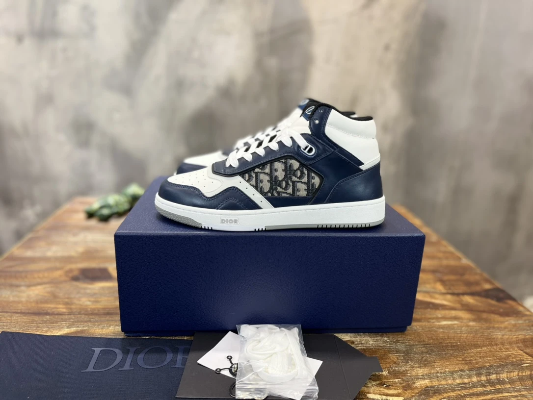 Dior Sneakers — d571b8b0