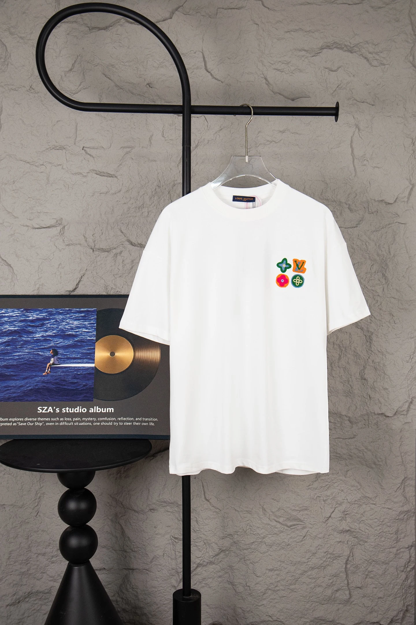 Louis Vuitton T-Shirt — 83e445e5