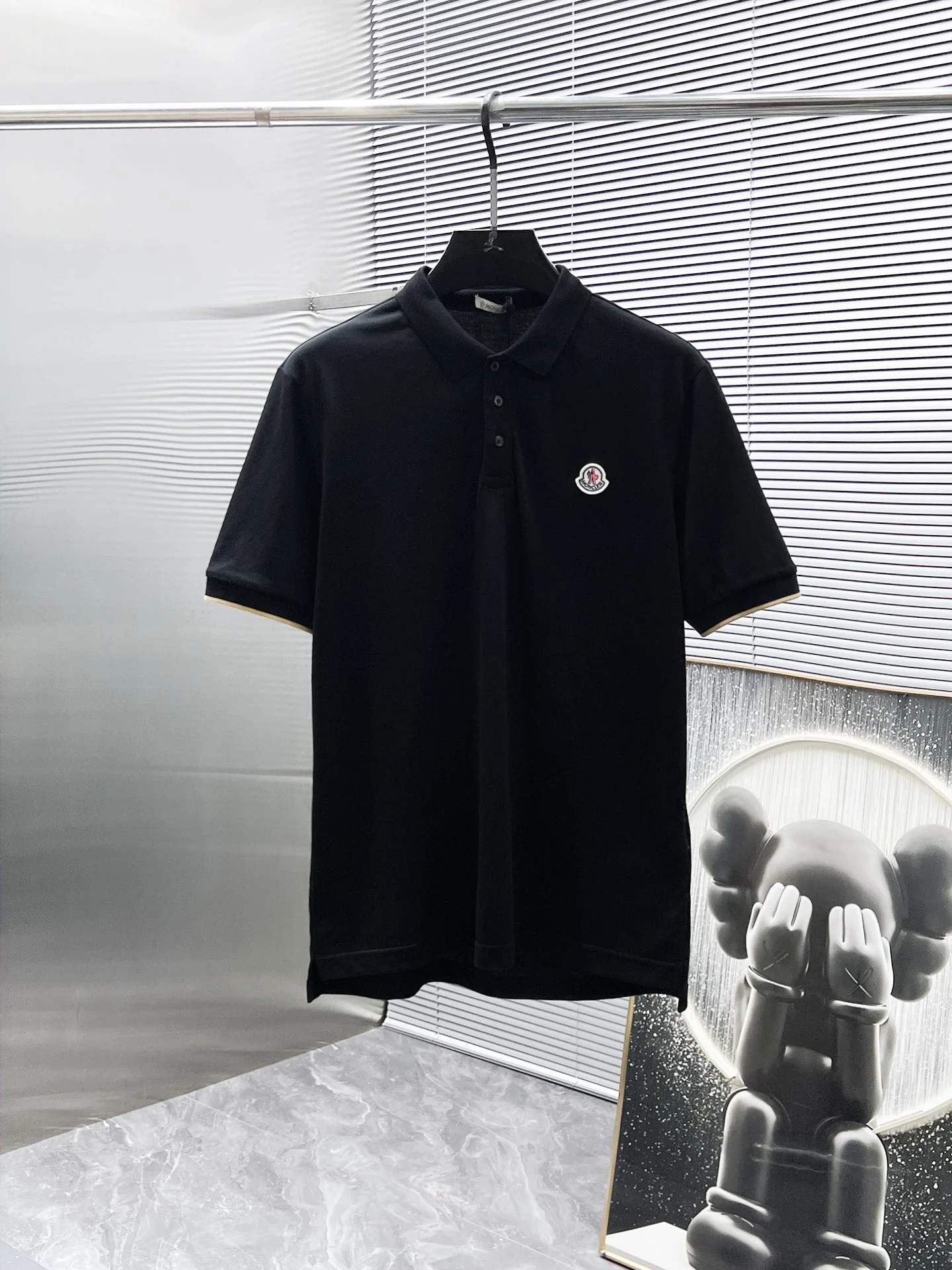 Moncler T-Shirt — f2ca60f3