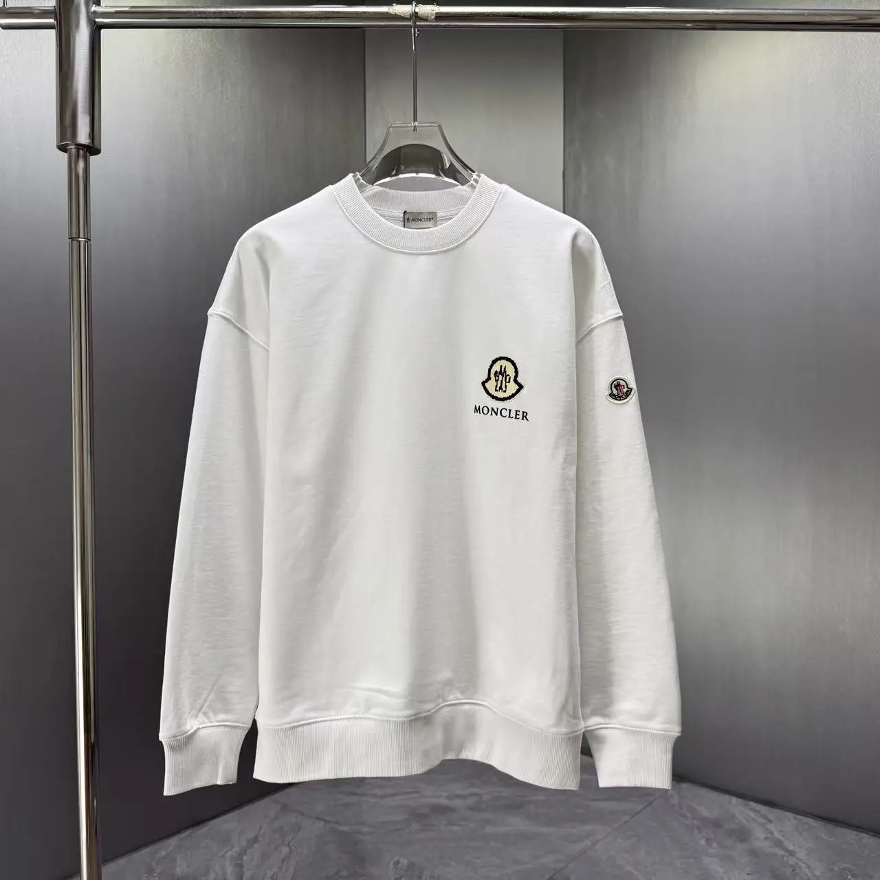 Moncler Sweatshirts — 6beb5c1c