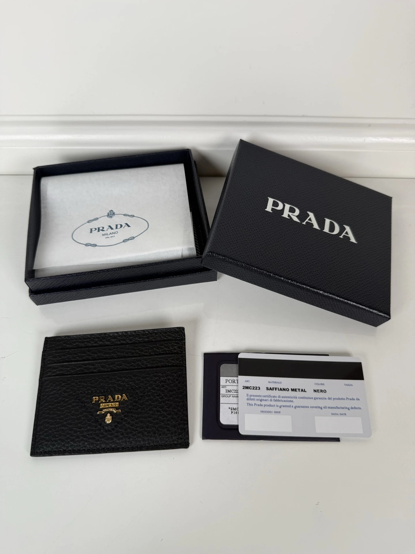 Cardholders — 75005a65