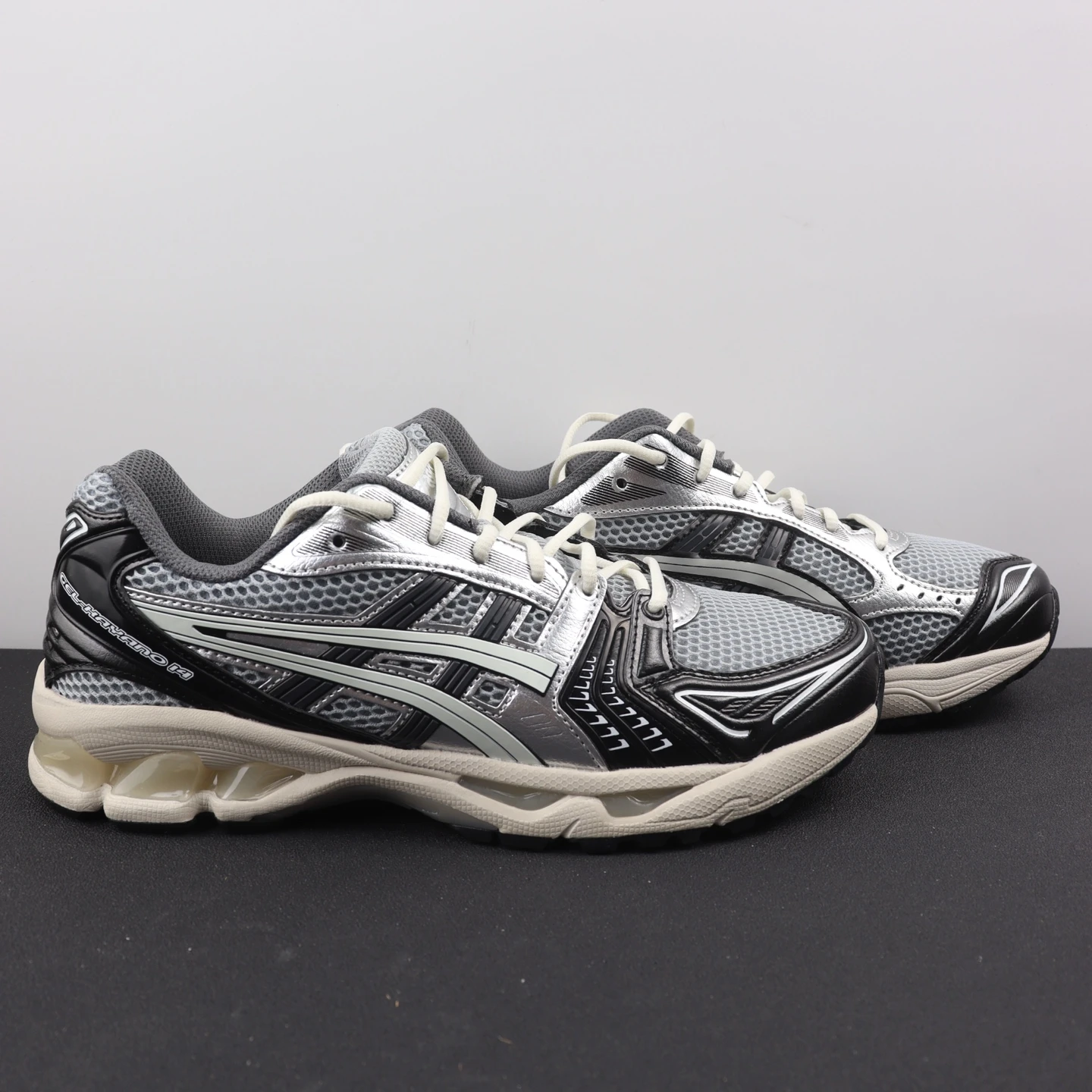 Asics Shoes — cc50a216