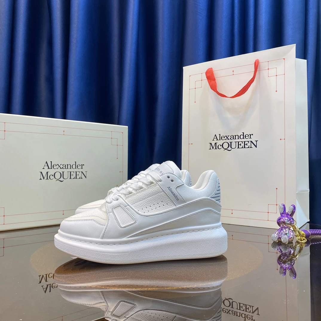 Alexander McQueen Sneakers — b5f778fb