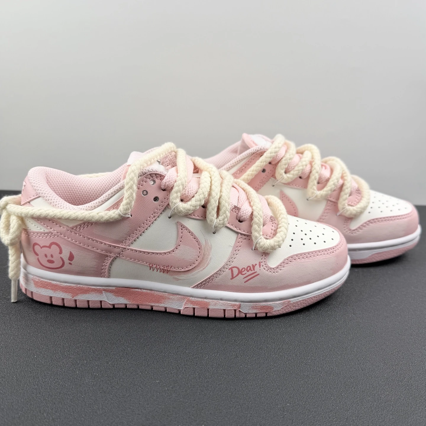 Nike Shoes — 6c5bfe20