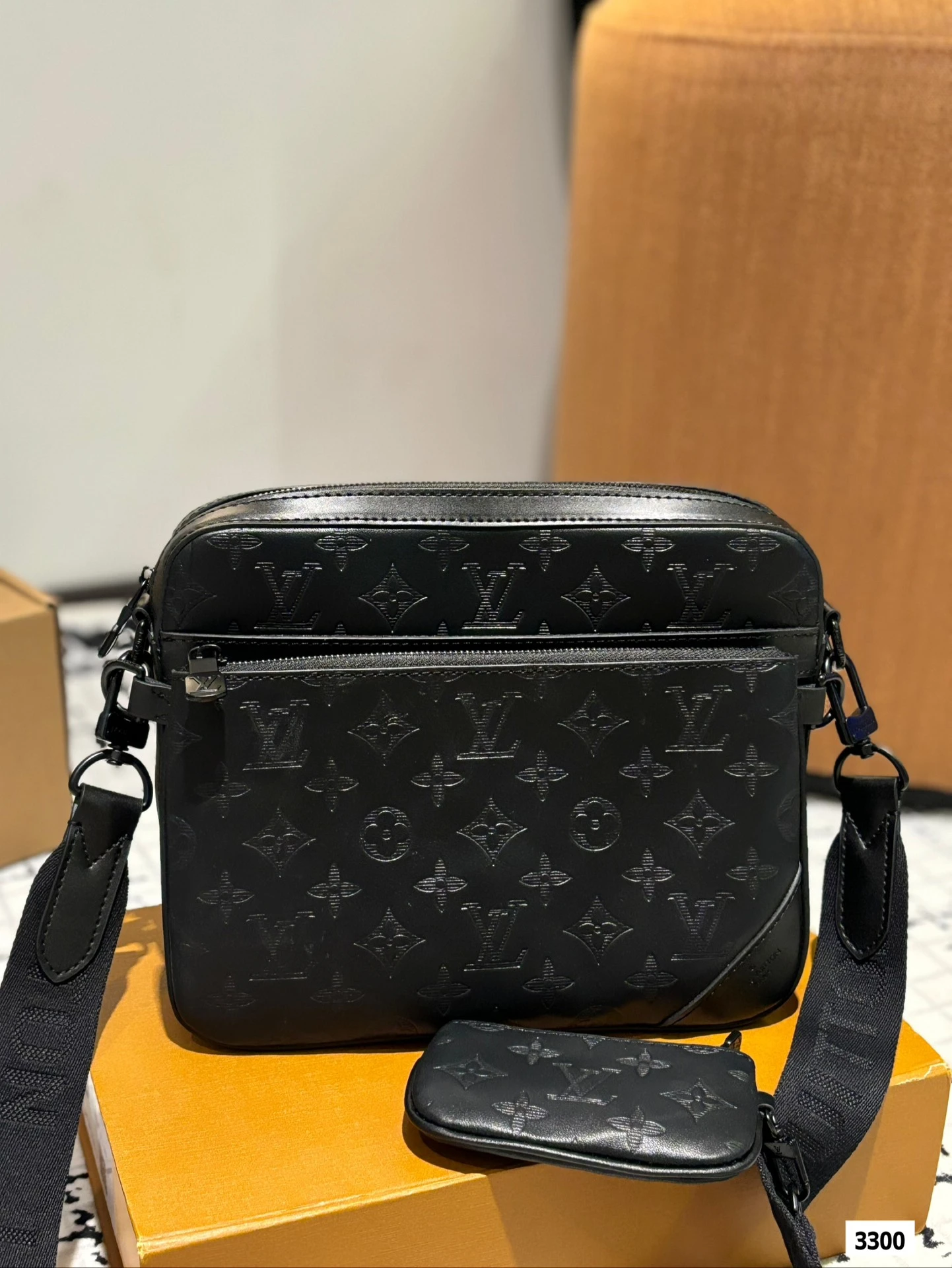 Louis Vuitton Bag — b9aa2766