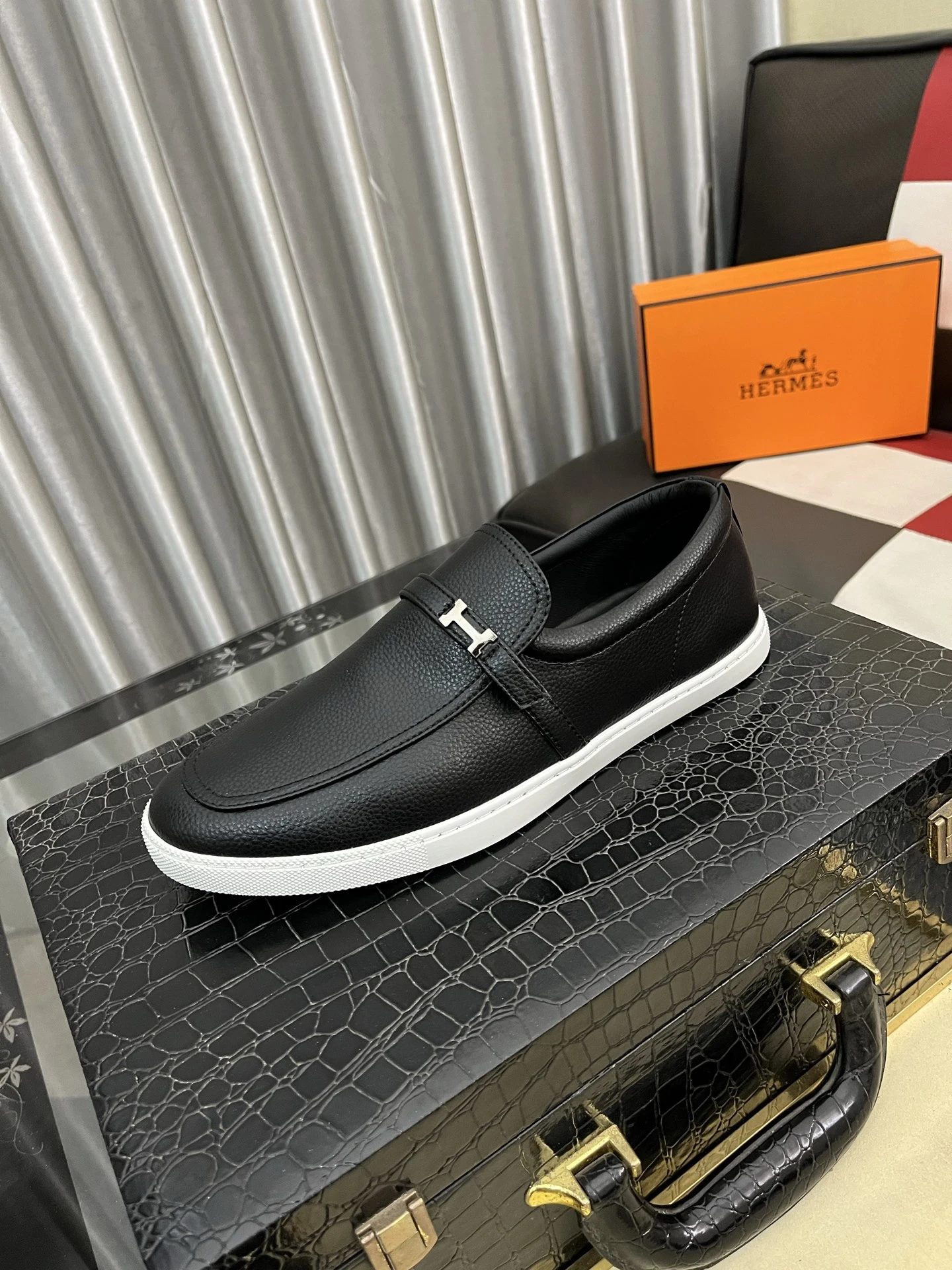 Hermès Sneakers — 933d64b8