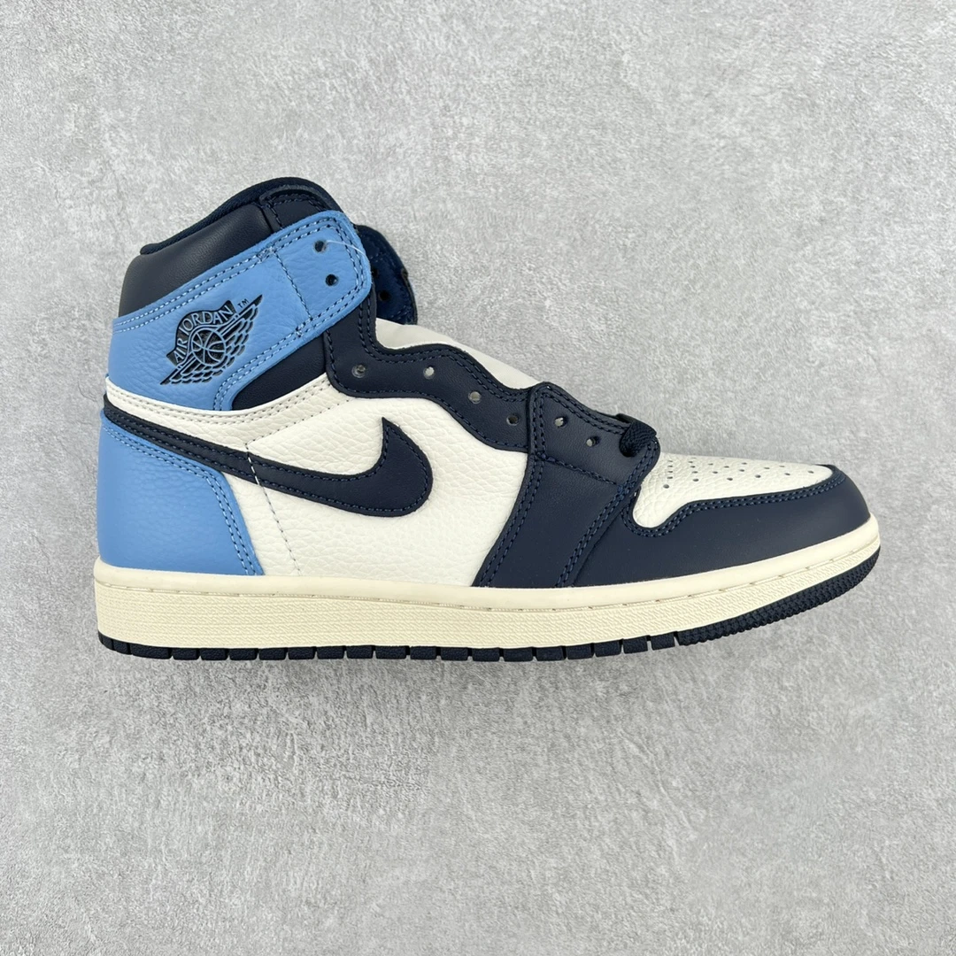 Nike Shoes — 16ebb90a
