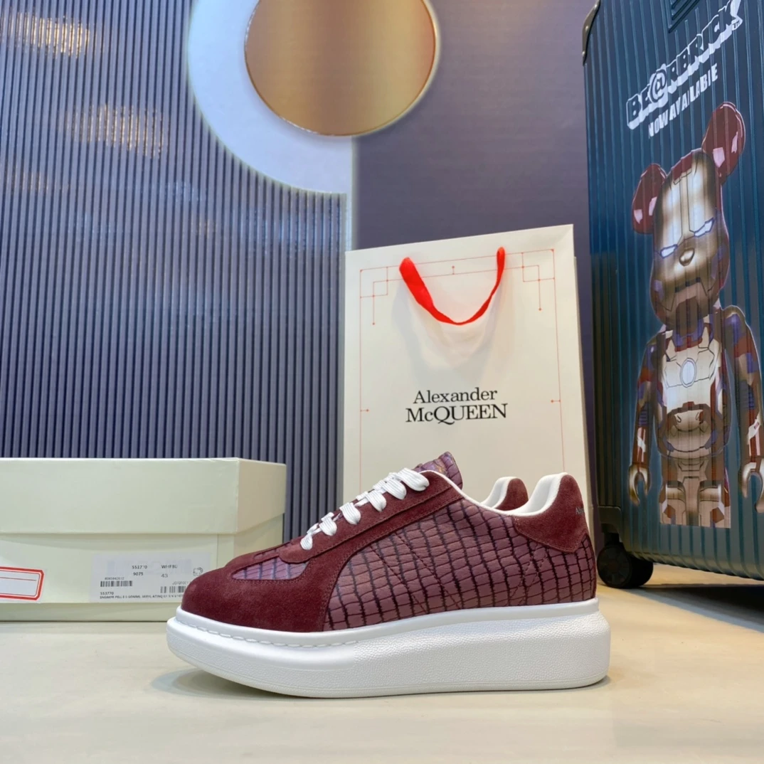 Alexander McQueen Sneakers — 90e41d46