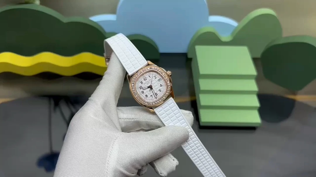 Patek Philippe Watch — 06ad8920