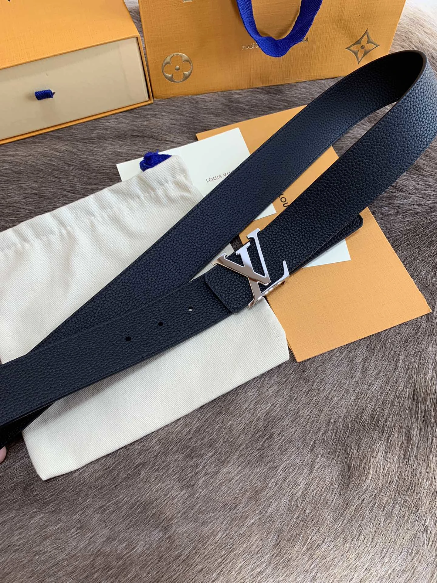 Louis Vuitton Belt — f66cd3b8