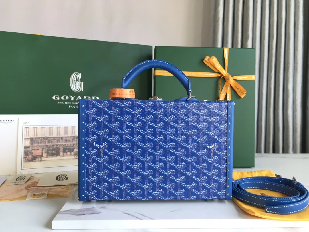 Goyard Bag — d8f5da1c