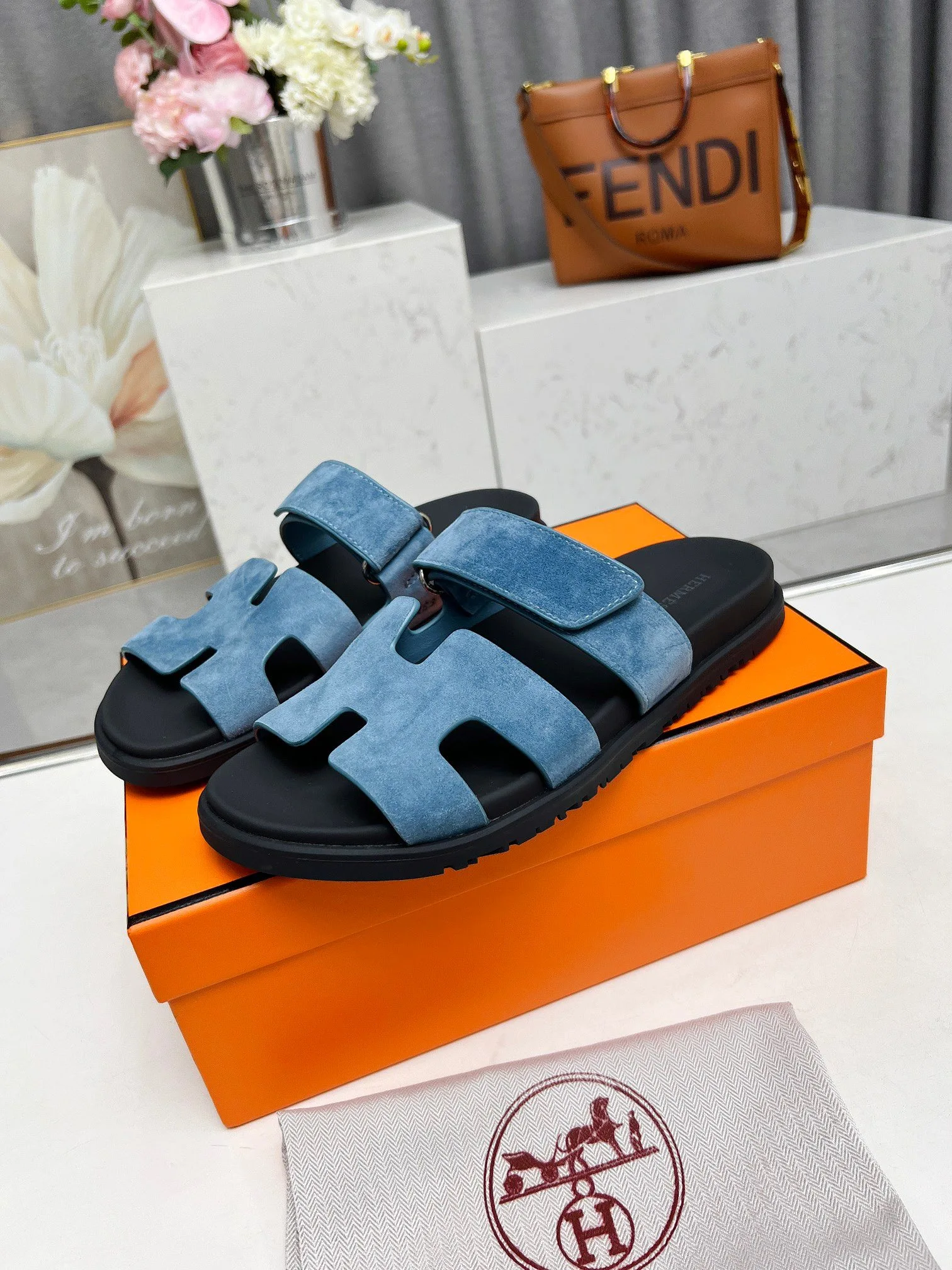Hermès Slippers — 80d48465