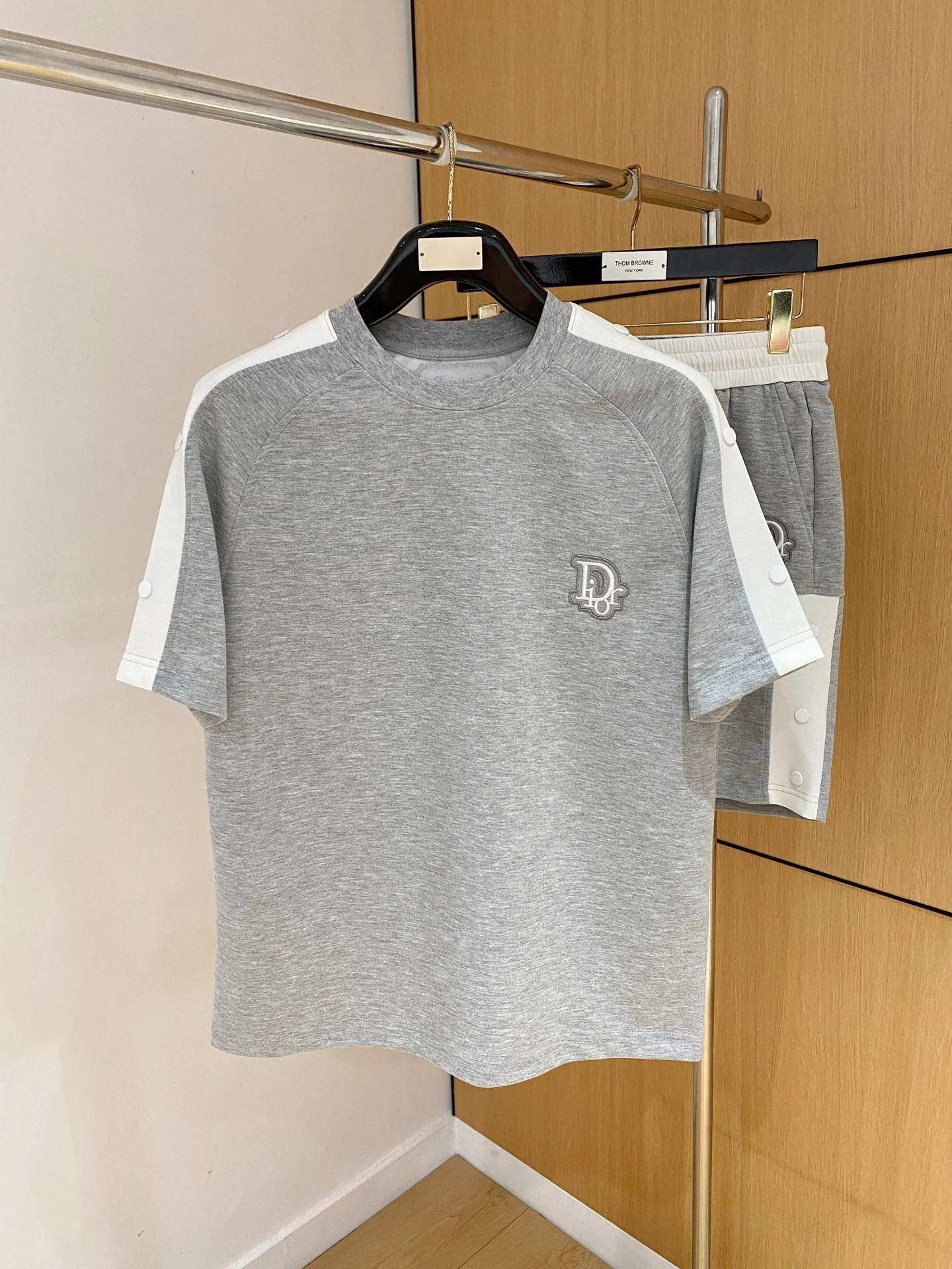 Dior T-Shirt — c79bbbe7