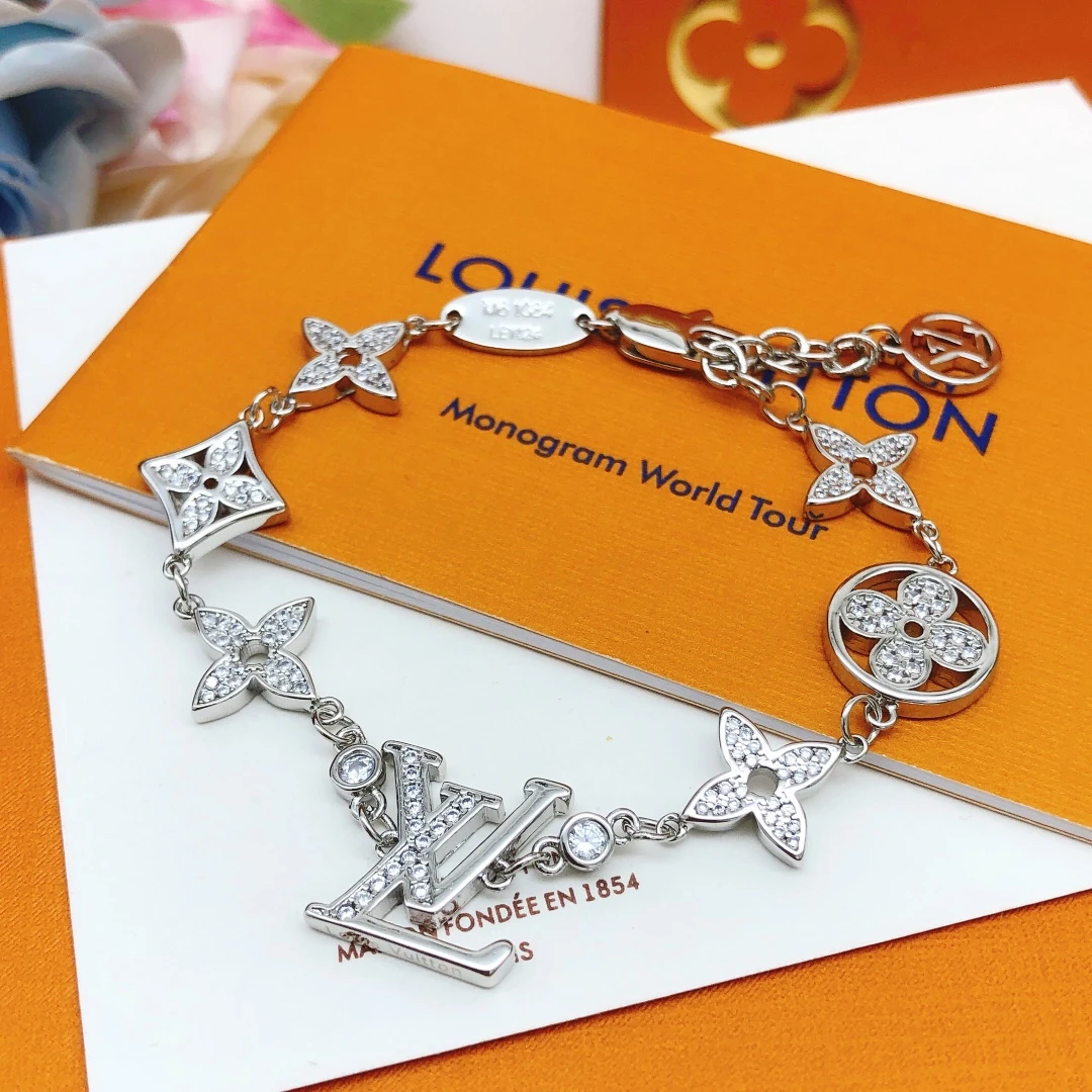 Louis Vuitton Bracelets — 9fc963eb