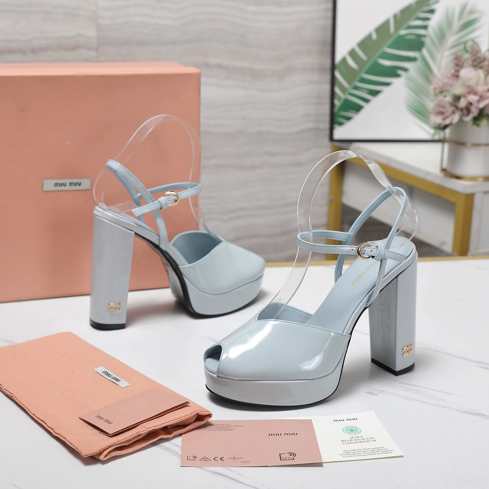 Miu Miu Sandals — 848eb019