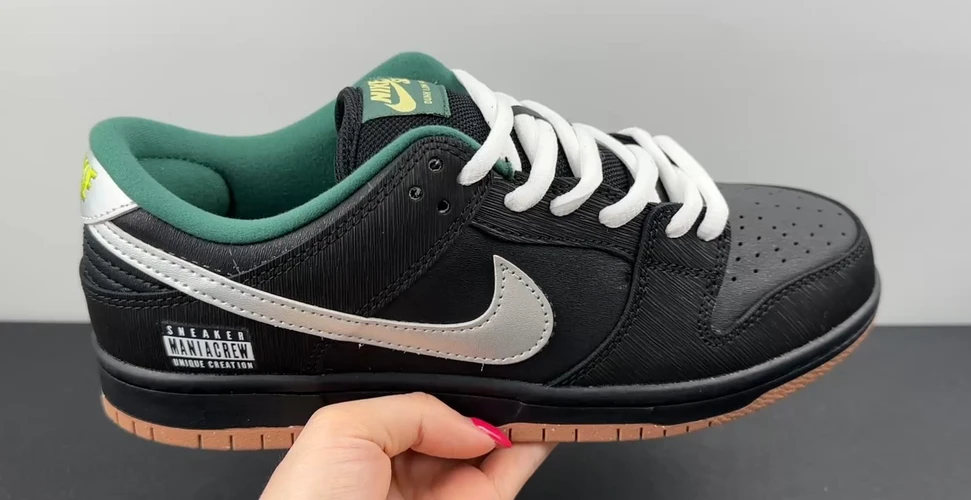 Nike Shoes — 3b7e926c