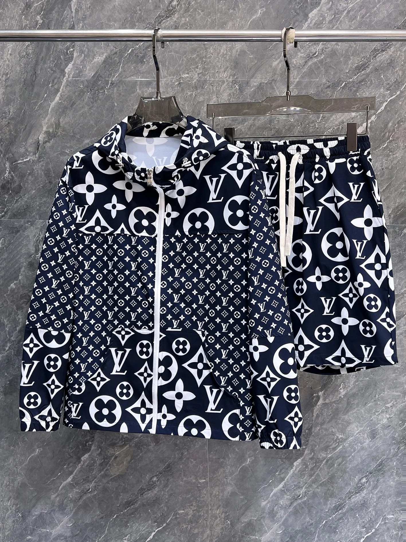 Louis Vuitton Matching Sets — 0a89de6f
