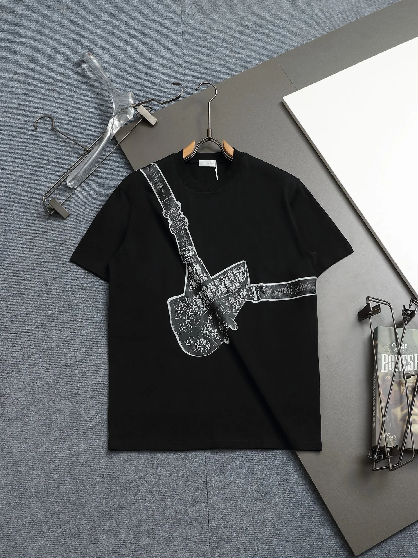 Dior T-Shirt — fb8136fc