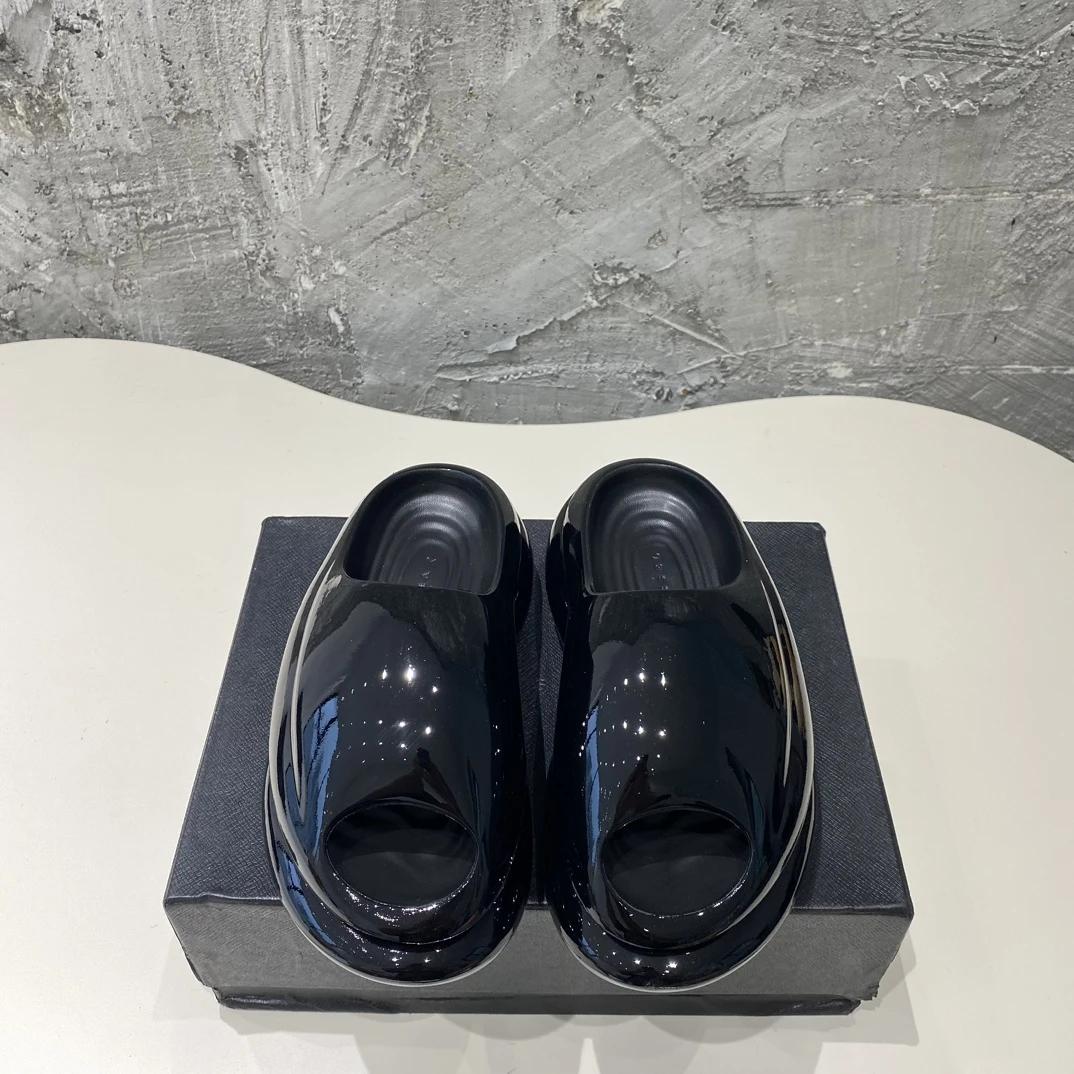 XVESSEL Slippers — a83e80fc