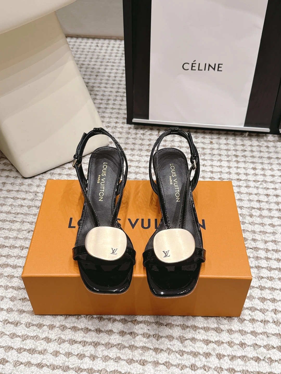 Louis Vuitton Sandals — ecc63229