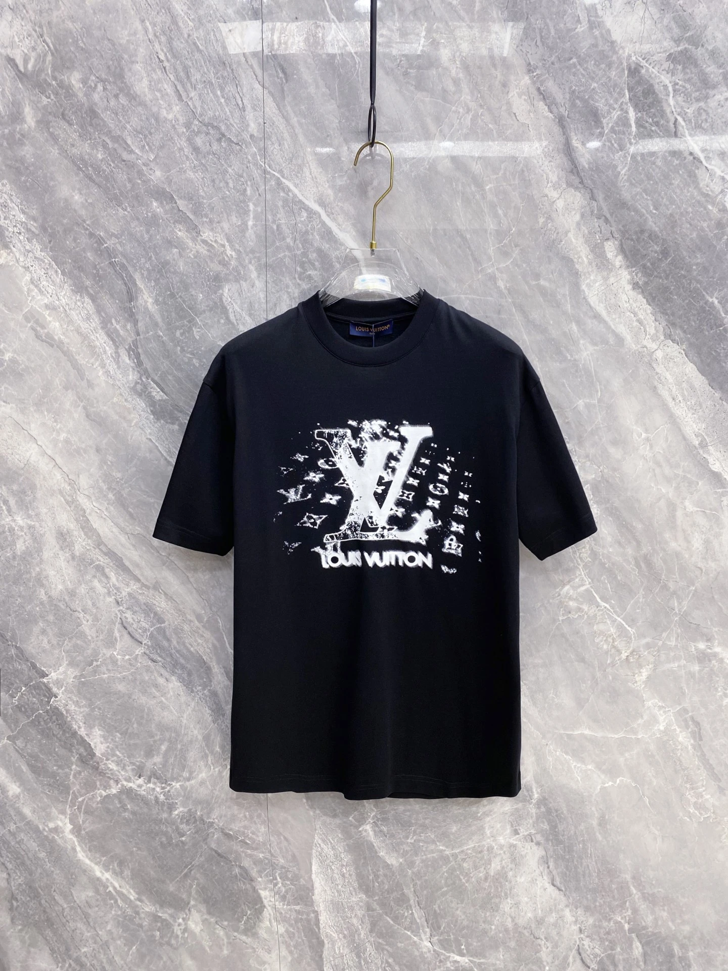 Louis Vuitton T-Shirt — 6d694f79