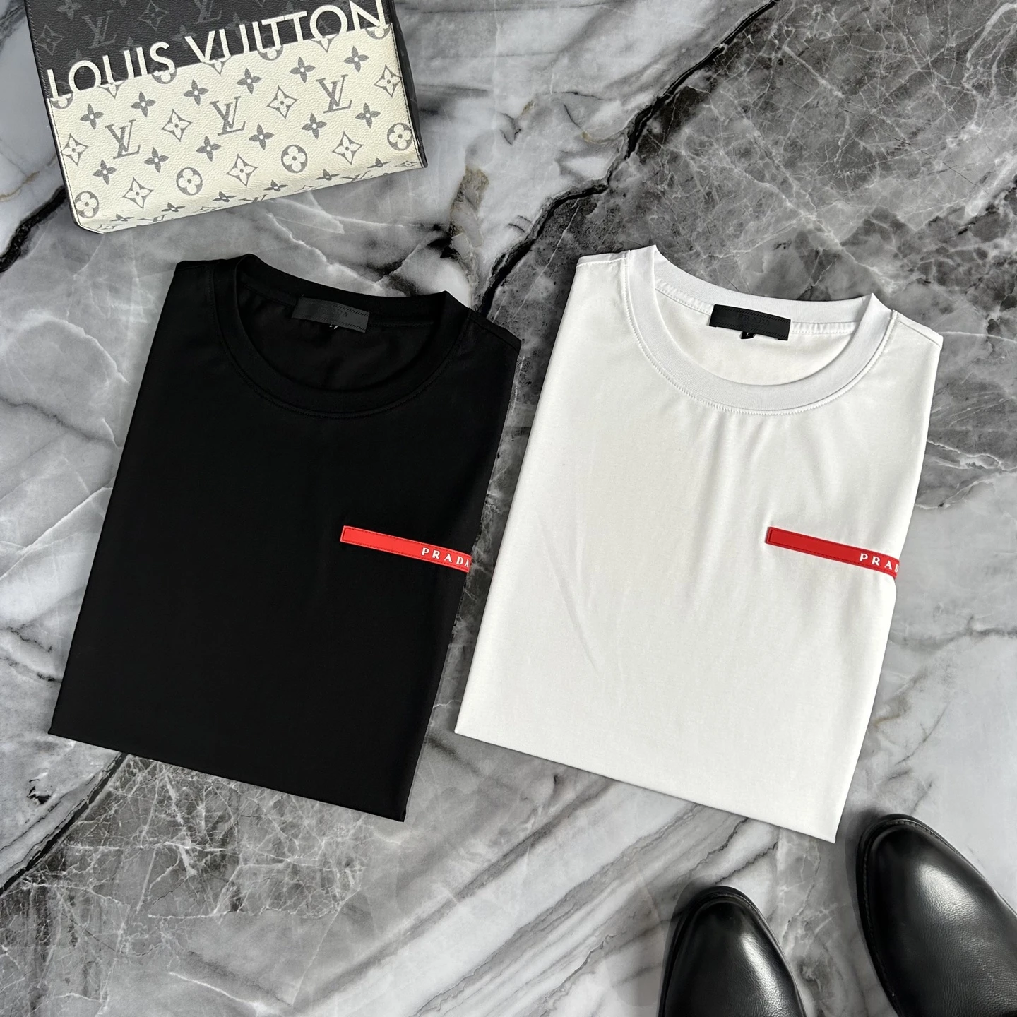 Prada T-Shirt — 70828001