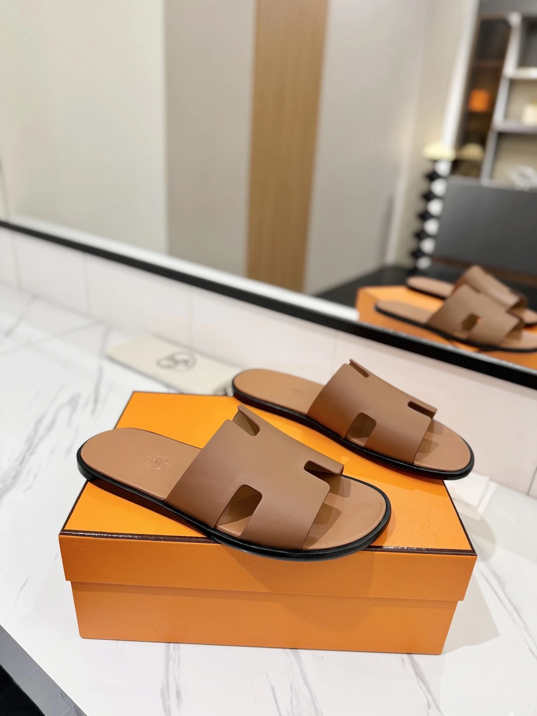 Hermès Slippers — c3ce3092