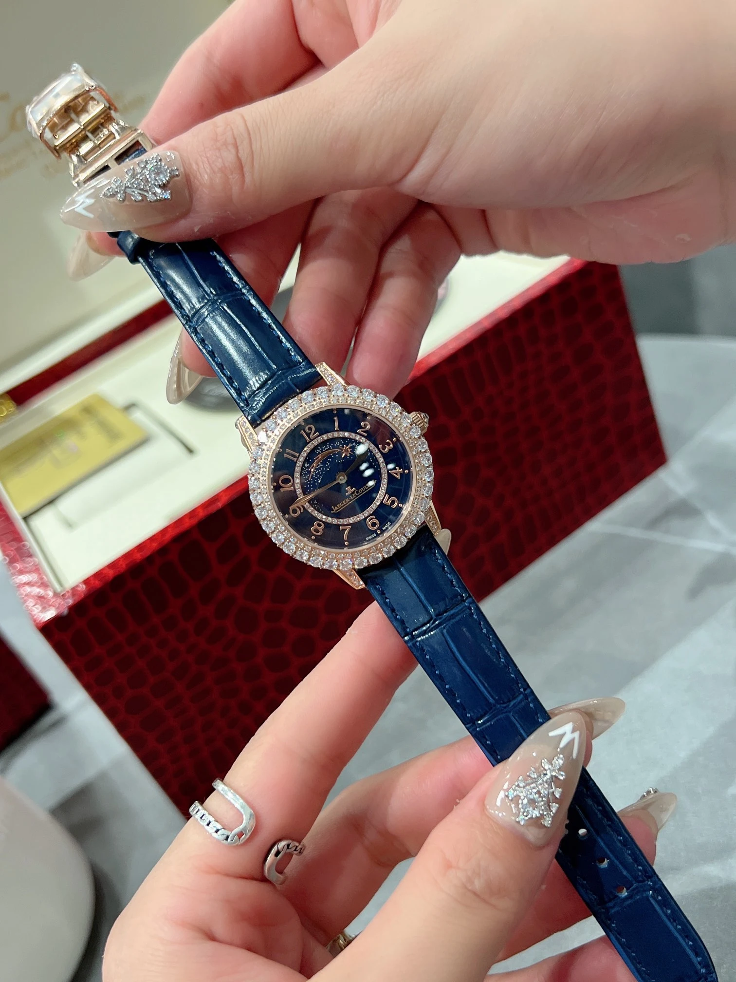 Jaeger-LeCoultre Watch — bf27ae67