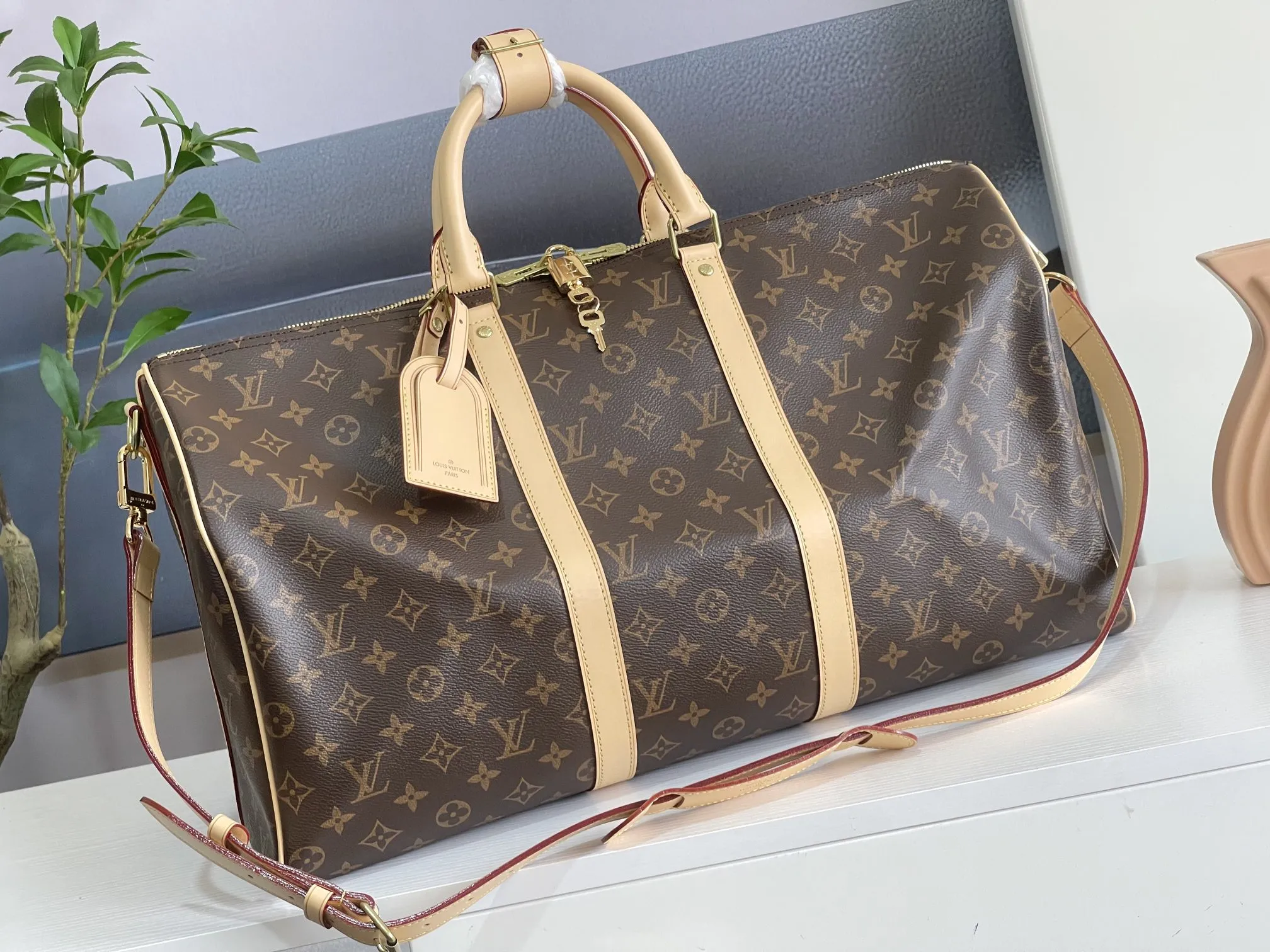 Louis Vuitton Bag — 2cff2855
