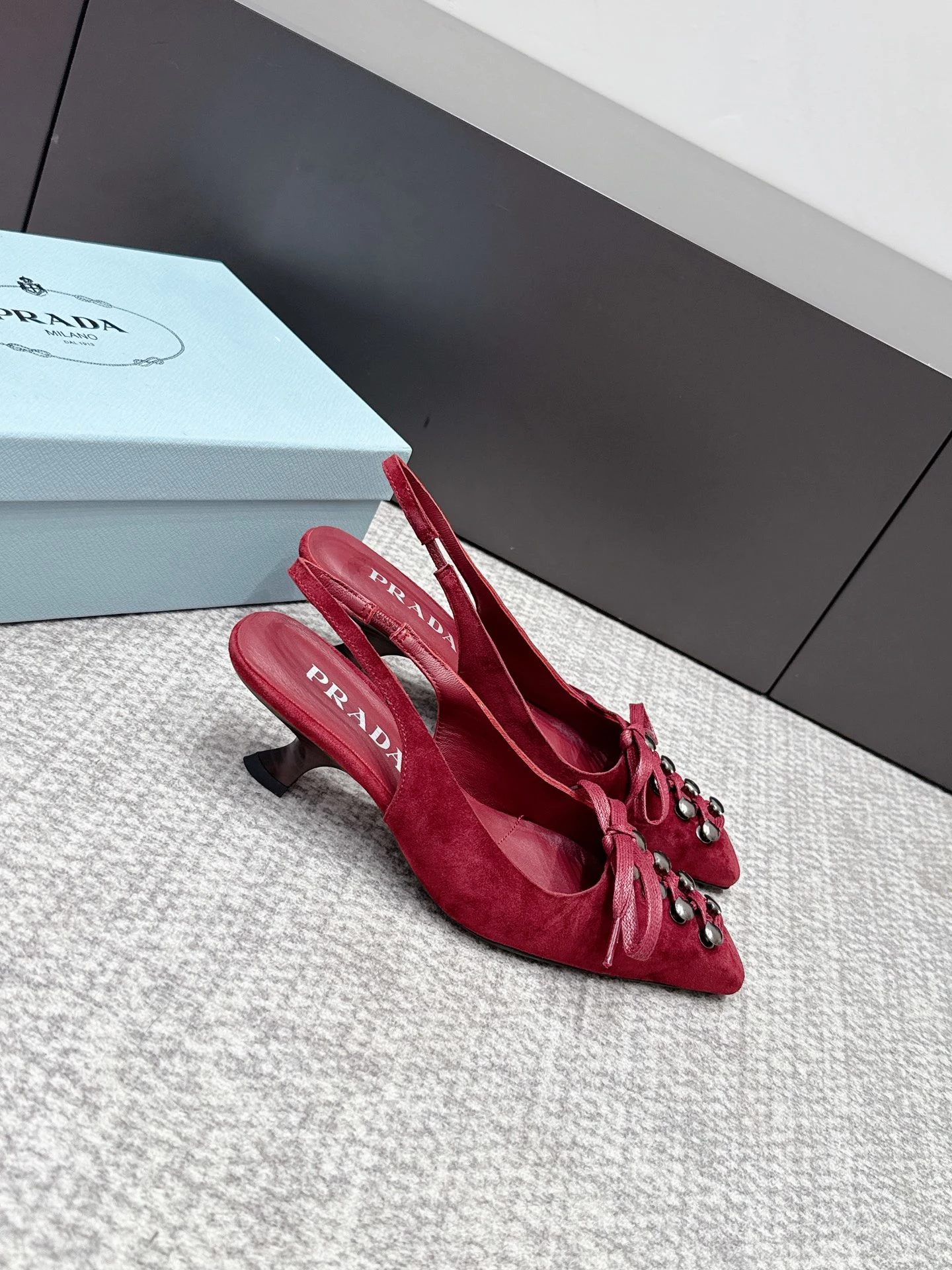 Prada Sandals — 3c9403c5