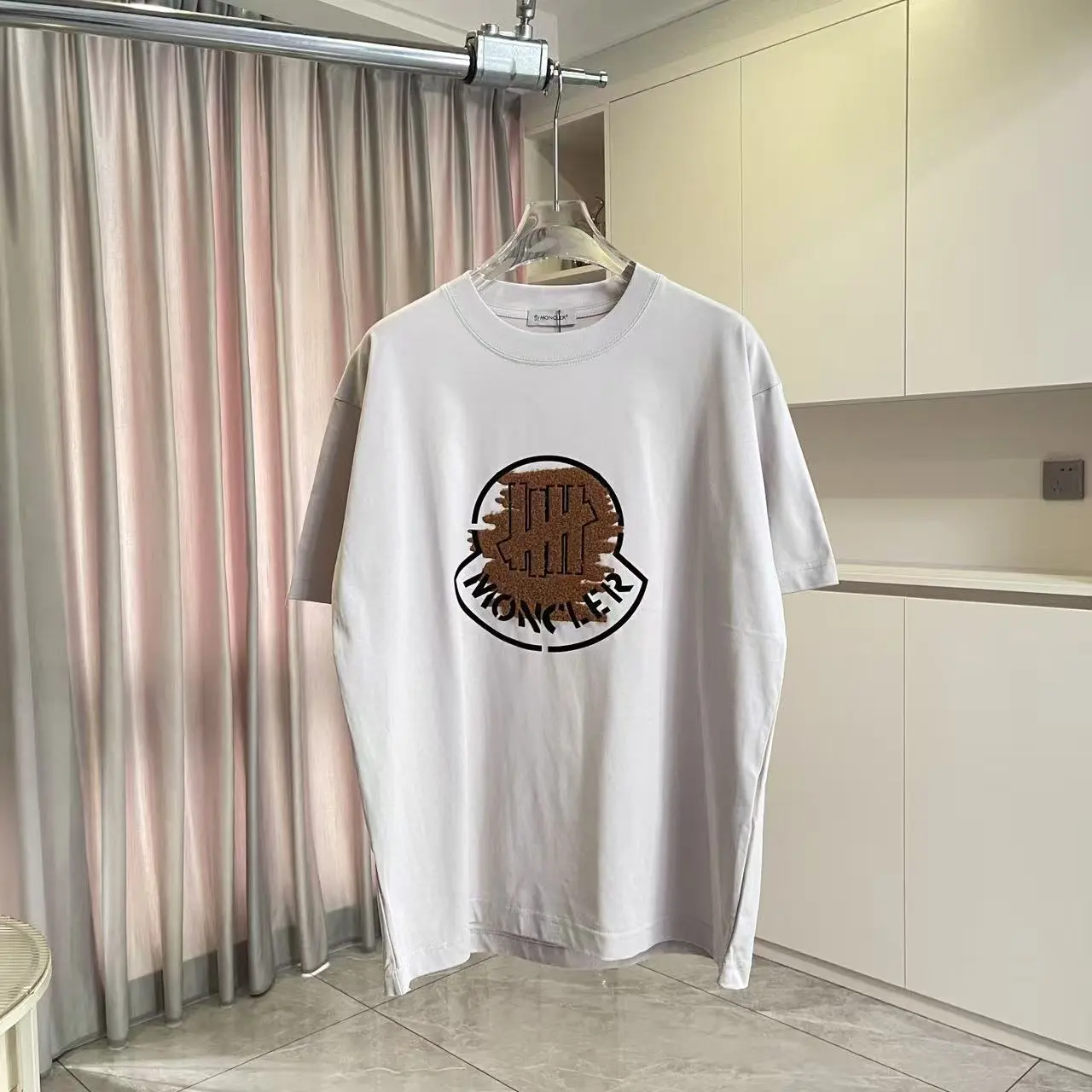 Moncler T-Shirt — 1d69e39d