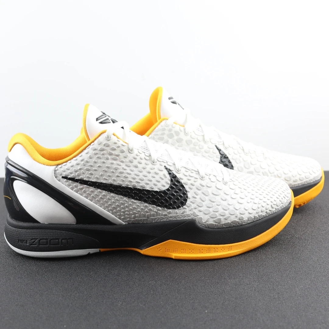 Sneakers — fb9187b5