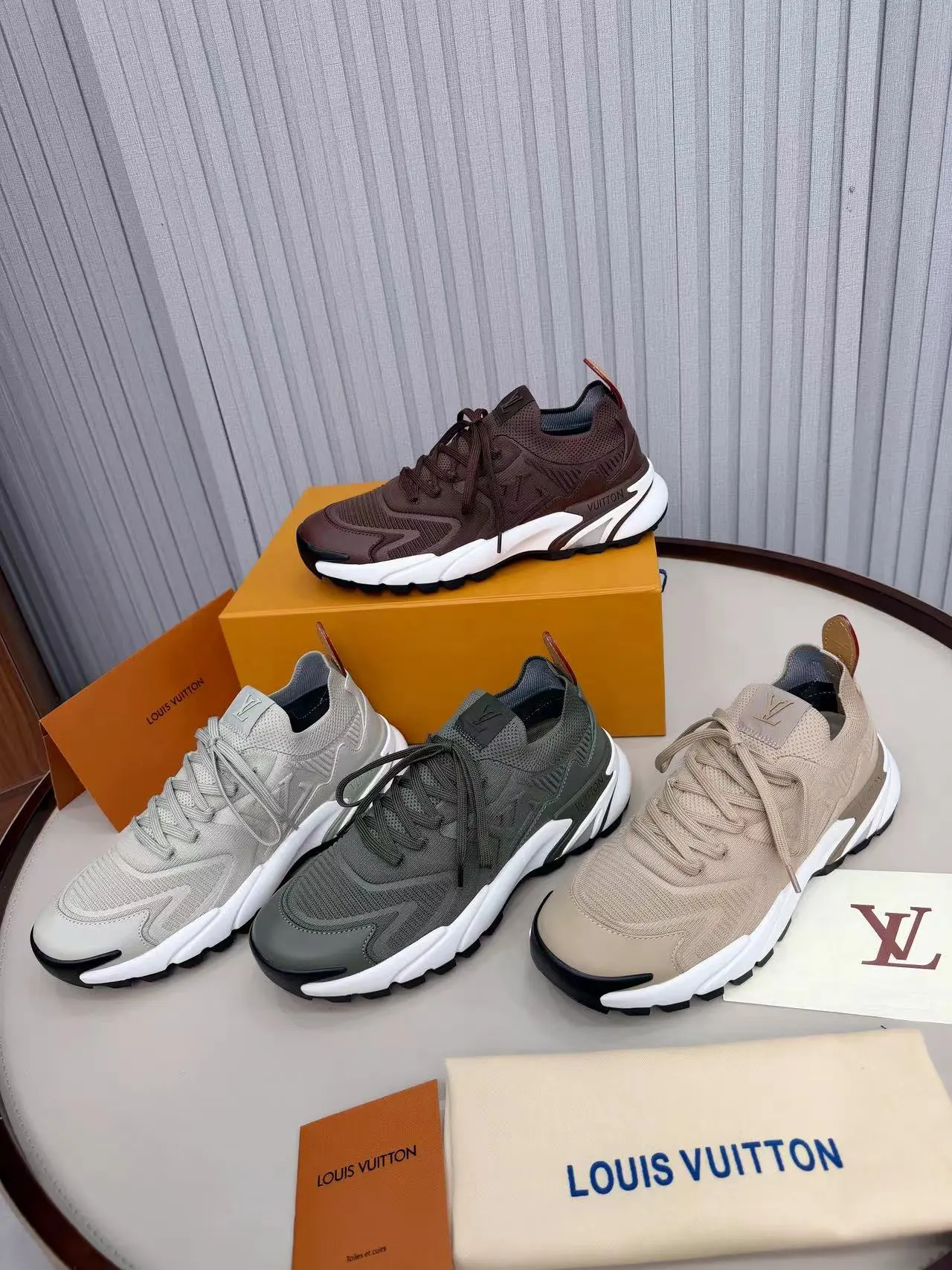 Louis Vuitton Sneakers — 1a745119
