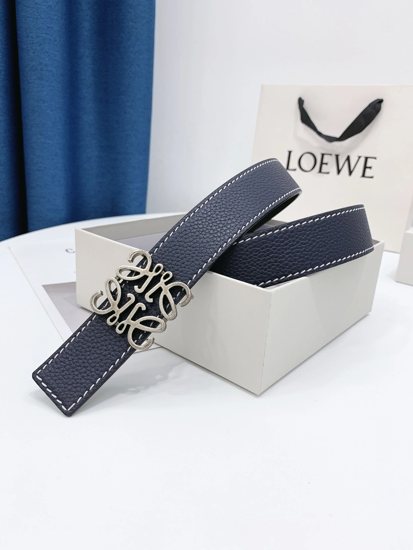 Loewe Bag — c0cbda2c
