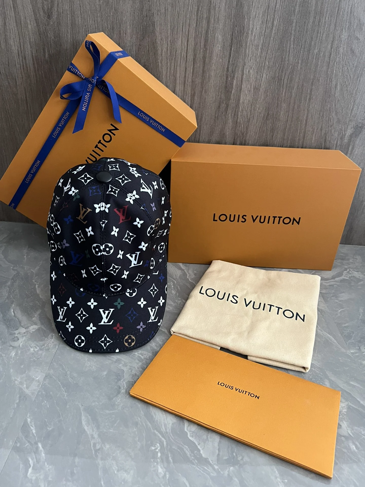 Louis Vuitton Caps — 9c5a18b3