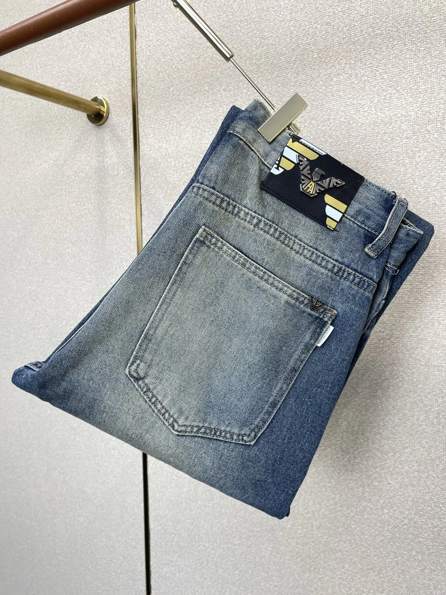 Armani Jeans — 78377052