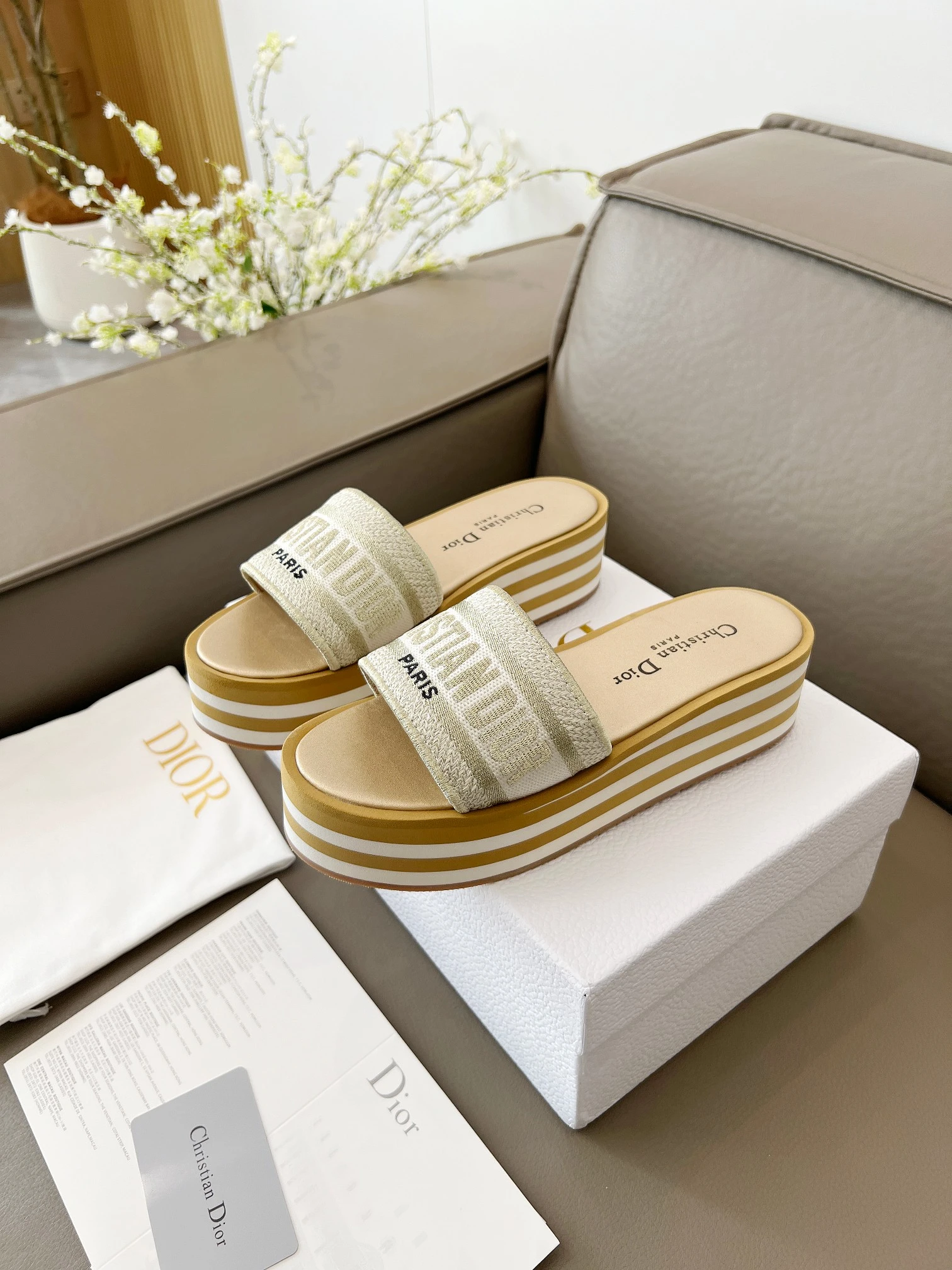 Dior Slippers — e452f071