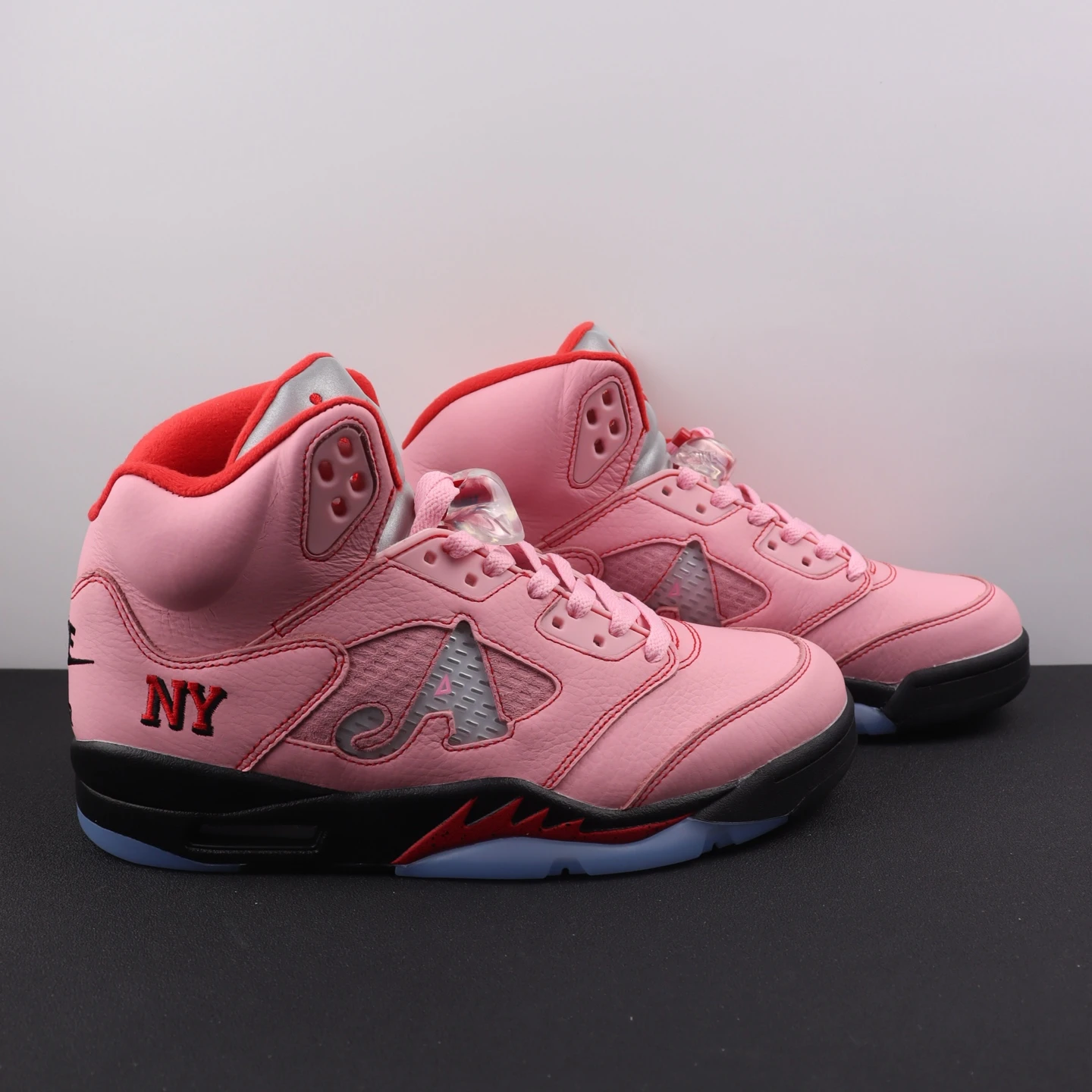 Nike Shoes — 6ba270ad