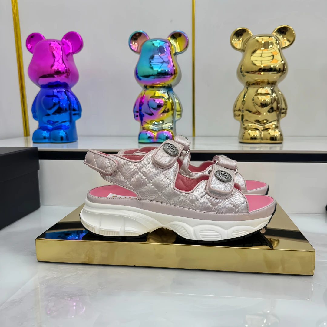 Chanel Slippers — b6fe8866
