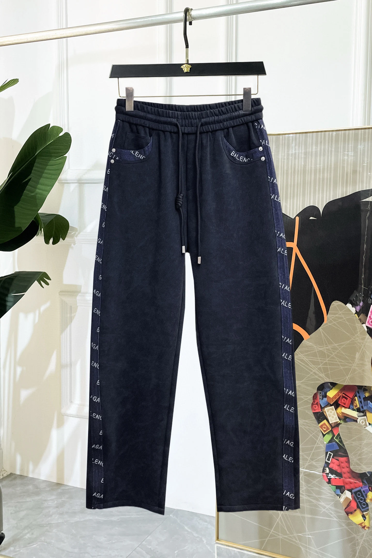 Balenciaga Trousers — 72c8e289
