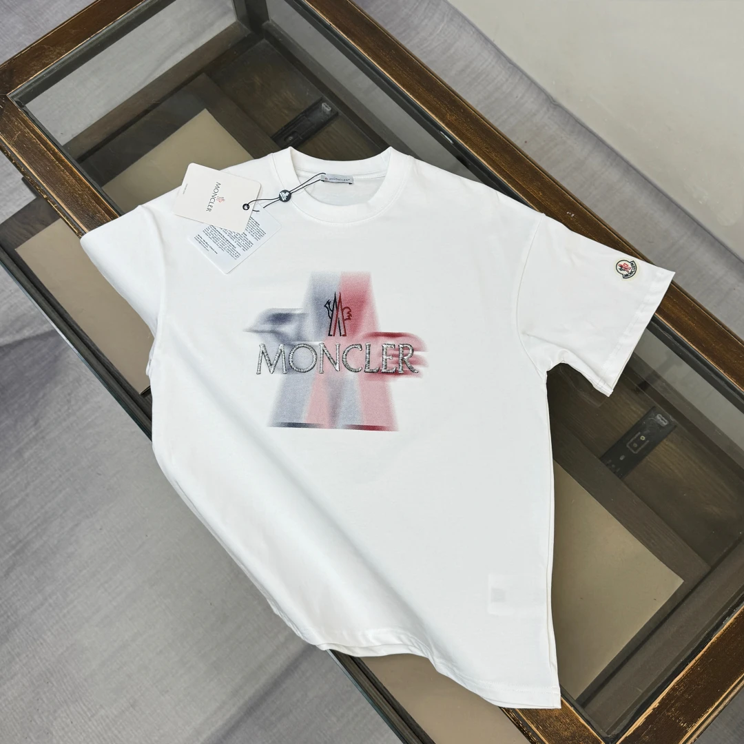 Moncler T-Shirt — 0e3c4c56